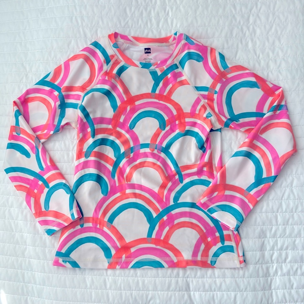 Tea Collection Bold Print UPF 40+ Rashguard
